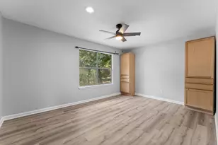 2 Ground Brier Ct, The Woodlands, TX 77381 - Photo 19