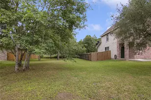 8906 Freeland St, Houston, TX 77075 - Photo 19