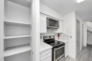 1515 Sandy Springs Rd, Houston, TX 77042 - Photo 37