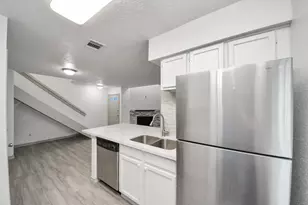 1515 Sandy Springs Rd, Houston, TX 77042 - Photo 23