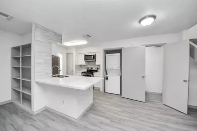 1515 Sandy Springs Road #1202, Houston, TX 77042 - Photo 27