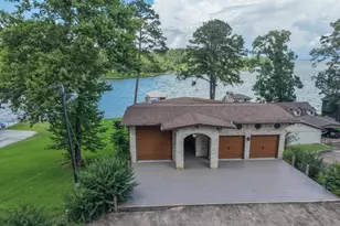 121 Holiday Ln, Coldspring, TX 77331 - Photo 1