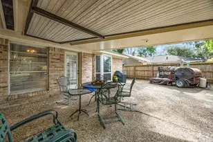 13819 Britoak Ln, Houston, TX 77079 - Photo 31