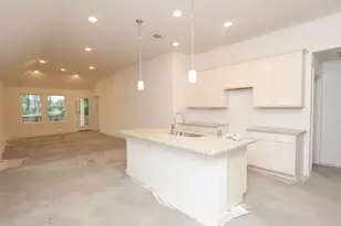 702 Falling Cave Dr, Willis, TX 77378 - Photo 3