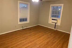 215 E 25th St, Houston, TX 77008 - Photo 3