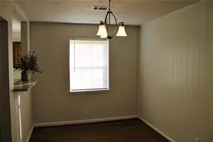 1938 Coulcrest Dr, Houston, TX 77055 - Photo 3