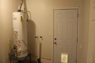 1938 Coulcrest Dr, Houston, TX 77055 - Photo 15