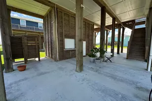 4421 Ranger Dr, Port Bolivar, TX 77650 - Photo 5