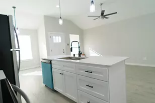 308 S 12th St, Conroe, TX 77301 - Photo 3