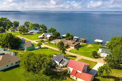 275 Edgewater Drive, Livingston, TX 77351 - Photo 1