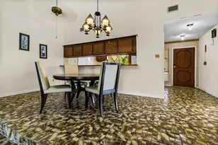 275 Edgewater Dr, Livingston, TX 77351 - Photo 5