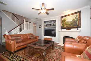 2438 Plantation Bend Dr, Sugar Land, TX 77478 - Photo 5