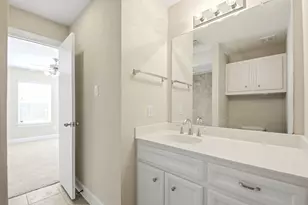 11518 Main Cypress Dr, Houston, TX 77025 - Photo 9