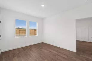 511 Monarch Trl, Huntsville, TX 77340 - Photo 9