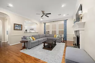 137 White Dr, Bellaire, TX 77401 - Photo 5