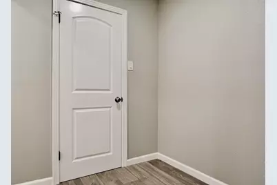 7906 Hammerly Boulevard, Houston, TX 77055 - Photo 19