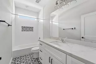 317 S Idaho St, La Porte, TX 77571 - Photo 17