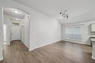 1919 Briar Grove Dr, Conroe, TX 77301 - Photo 11