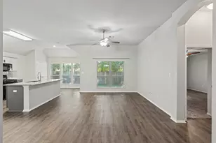 1919 Briar Grove Dr, Conroe, TX 77301 - Photo 5
