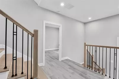 1210 W 17th Street #E, Houston, TX 77008 - Photo 5