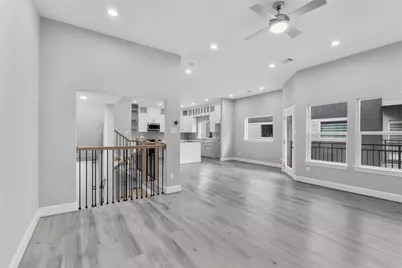 1210 W 17th Street #E, Houston, TX 77008 - Photo 9