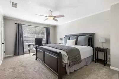 443 E Gaywood Drive, Houston, TX 77079 - Photo 35