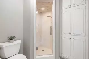 443 E Gaywood Dr, Houston, TX 77079 - Photo 33