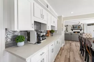 443 E Gaywood Dr, Houston, TX 77079 - Photo 15