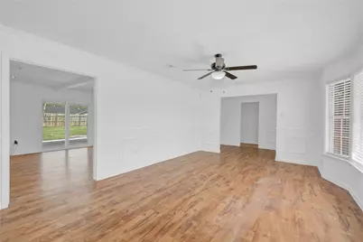 1618 W 10th Street, Freeport, TX 77541 - Photo 9