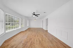 1618 W 10th St, Freeport, TX 77541 - Photo 7