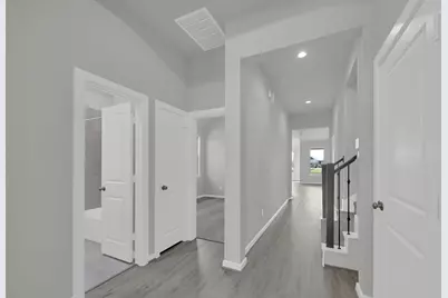 2512 Seneca Lake Dr, Texas City, TX 77568 - Photo 3