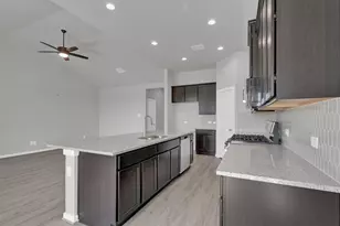 2512 Seneca Lk Dr, Texas City, TX 77568 - Photo 15