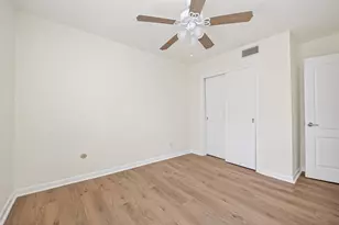 7950 Longridge Dr, Houston, TX 77055 - Photo 47