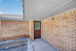 7950 Longridge Dr, Houston, TX 77055 - Photo 3