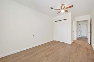7950 Longridge Dr, Houston, TX 77055 - Photo 23