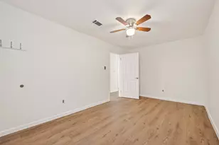 7950 Longridge Dr, Houston, TX 77055 - Photo 29