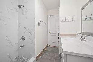 7950 Longridge Dr, Houston, TX 77055 - Photo 41