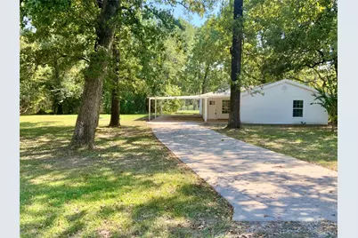 588 Vicksburg Ln, Livingston, TX 77351 - Photo 3