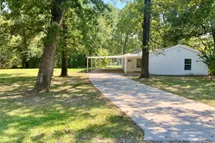 588 Vicksburg Ln, Livingston, TX 77351 - Photo 3