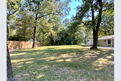 588 Vicksburg Ln, Livingston, TX 77351 - Photo 35