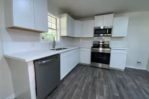 588 Vicksburg Ln, Livingston, TX 77351 - Photo 9