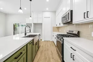 403 Fenn St, Houston, TX 77018 - Photo 13