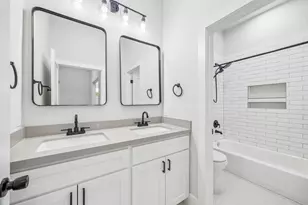 403 Fenn St, Houston, TX 77018 - Photo 27