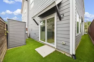 403 Fenn St, Houston, TX 77018 - Photo 29