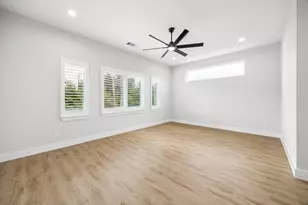 403 Fenn St, Houston, TX 77018 - Photo 15