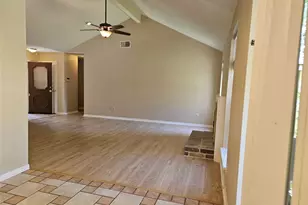 2822 Chimneystone Dr, Sugar Land, TX 77479 - Photo 7
