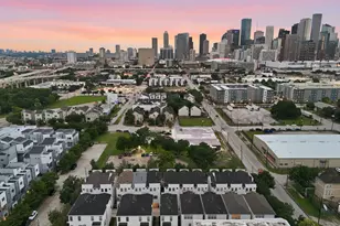 2706 Leeland St, Houston, TX 77003 - Photo 9