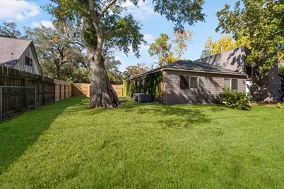 220 Any Way Street, Lake Jackson, TX 77566 - Photo 39