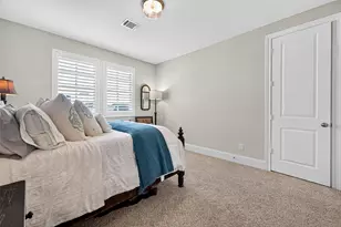 8729 Oak Kolbe Ln, Houston, TX 77080 - Photo 43