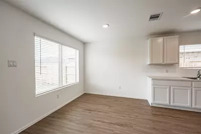 9123 Estes Lakes Drive, Baytown, TX 77521 - Photo 11